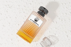 Visually Expressing Artistic Synesthesia in Fragrance Bottle Design